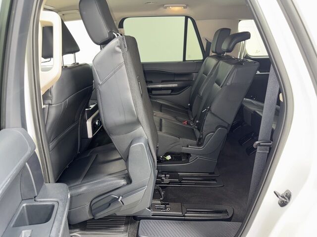 2023 Ford Expedition Max XLT Pine River MN