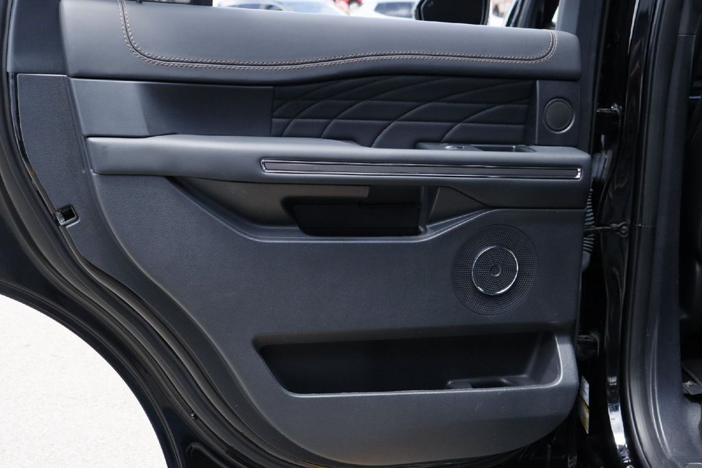 2023 Ford Expedition Platinum Hondo TX