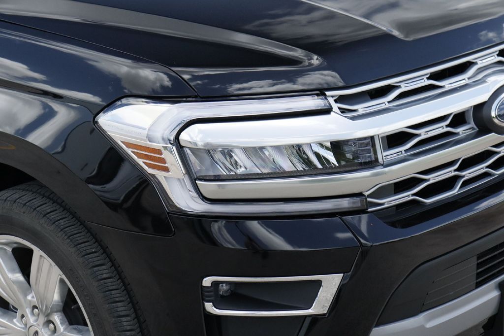 2023 Ford Expedition Platinum Hondo TX