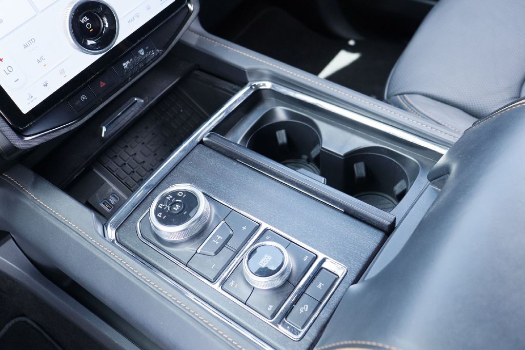 2023 Ford Expedition Platinum Hondo TX