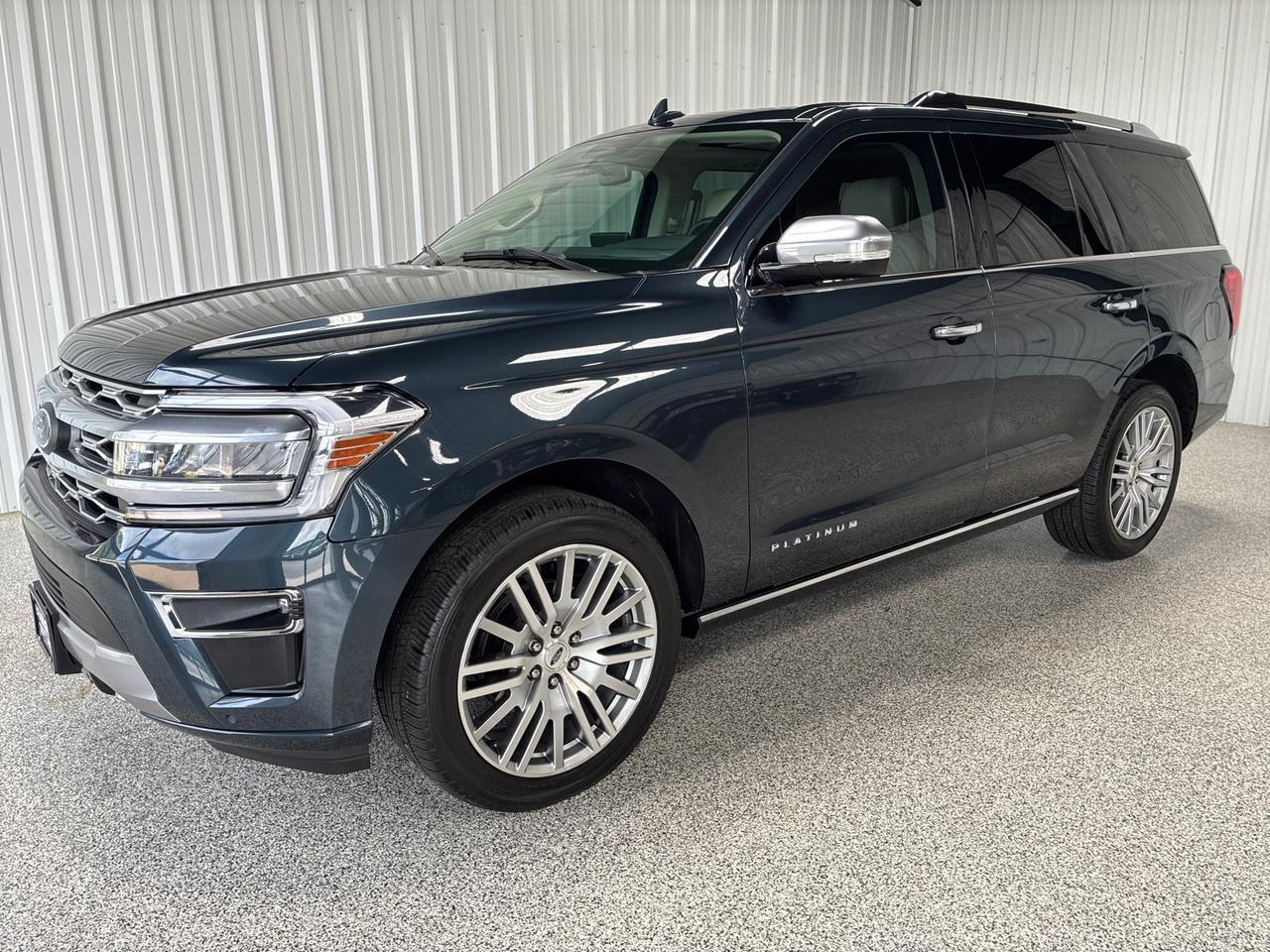 2023 Ford Expedition Platinum, 4x4, Bench, Only 8K Miles