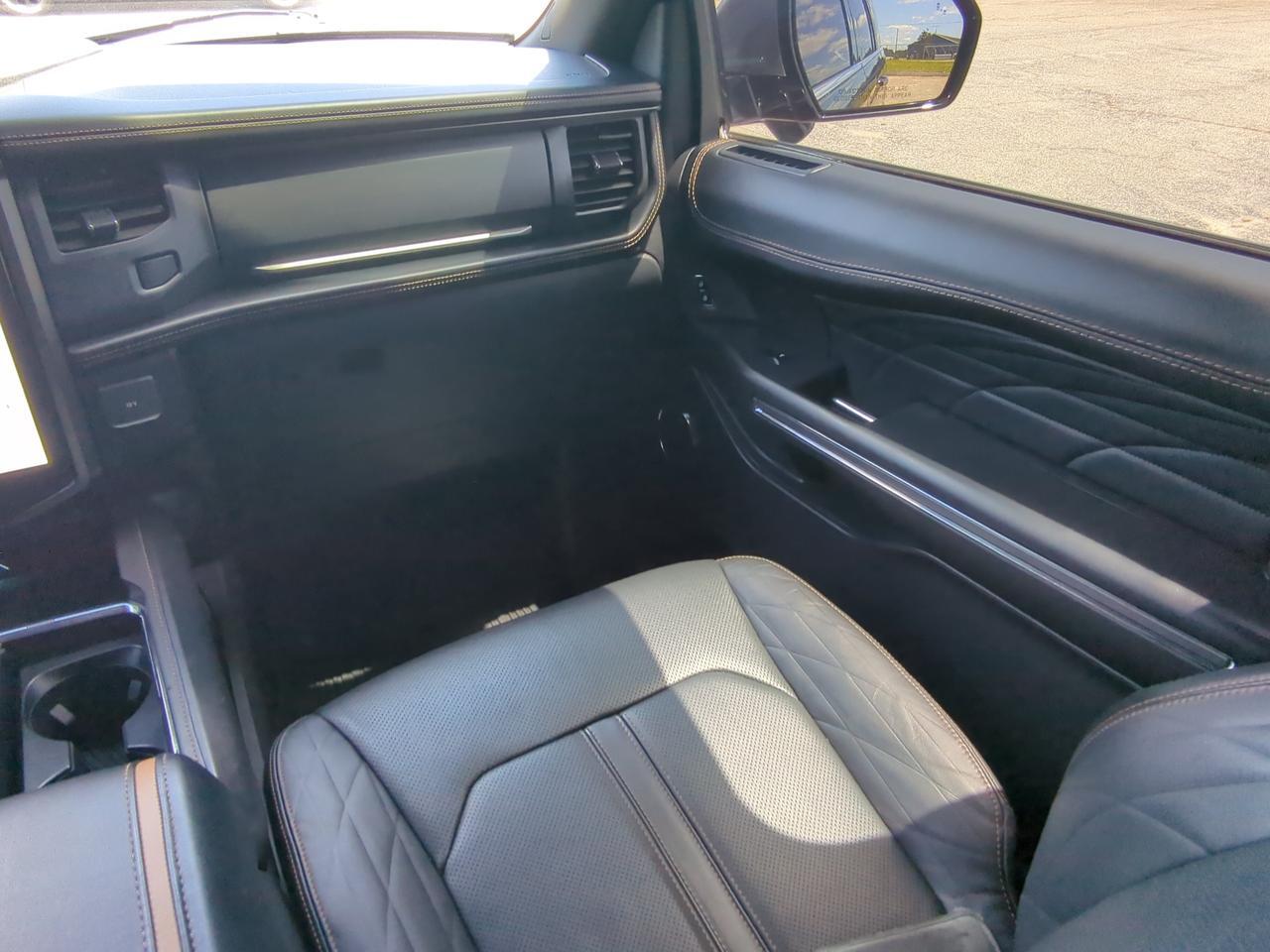 2023 Ford Expedition Platinum Appleton WI