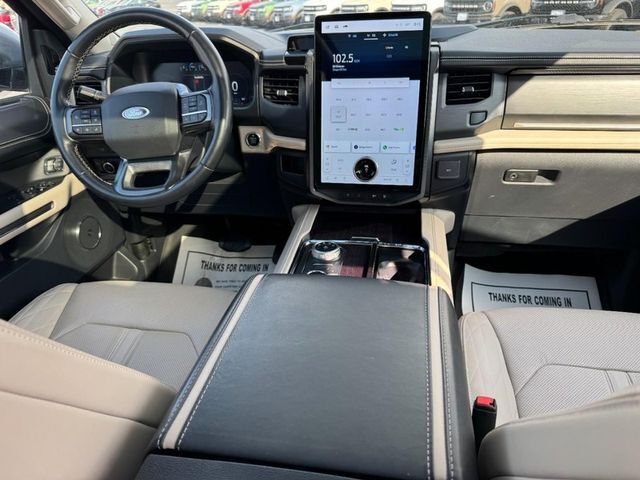 2023 Ford Expedition Platinum Washington MO