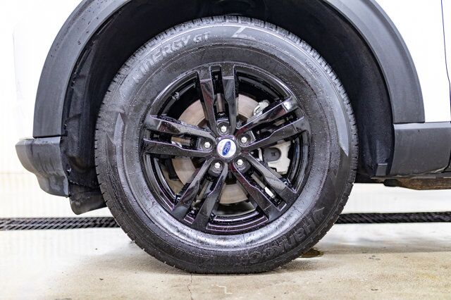 2023 Ford Explorer AWD XLT Leather BCam Red Deer AB