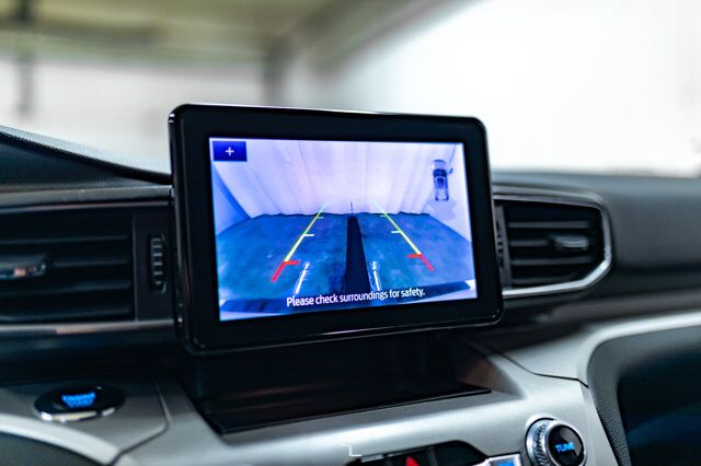 2023 Ford Explorer AWD XLT Leather BCam Red Deer AB