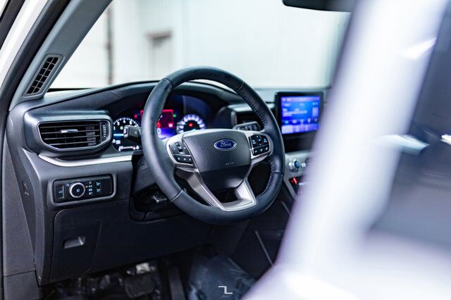 2023 Ford Explorer AWD XLT Leather BCam Red Deer AB