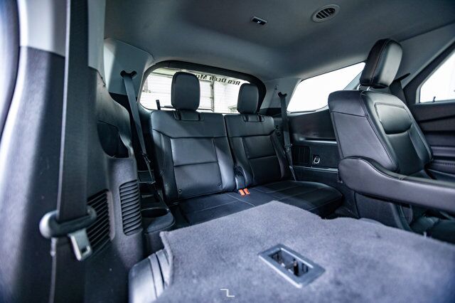 2023 Ford Explorer AWD XLT Leather BCam Red Deer AB