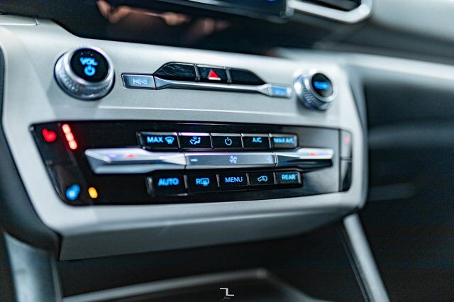 2023 Ford Explorer AWD XLT Leather BCam Red Deer AB