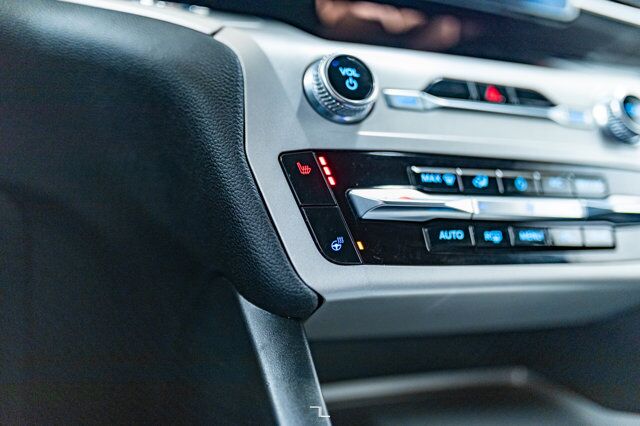 2023 Ford Explorer AWD XLT Leather BCam Red Deer AB