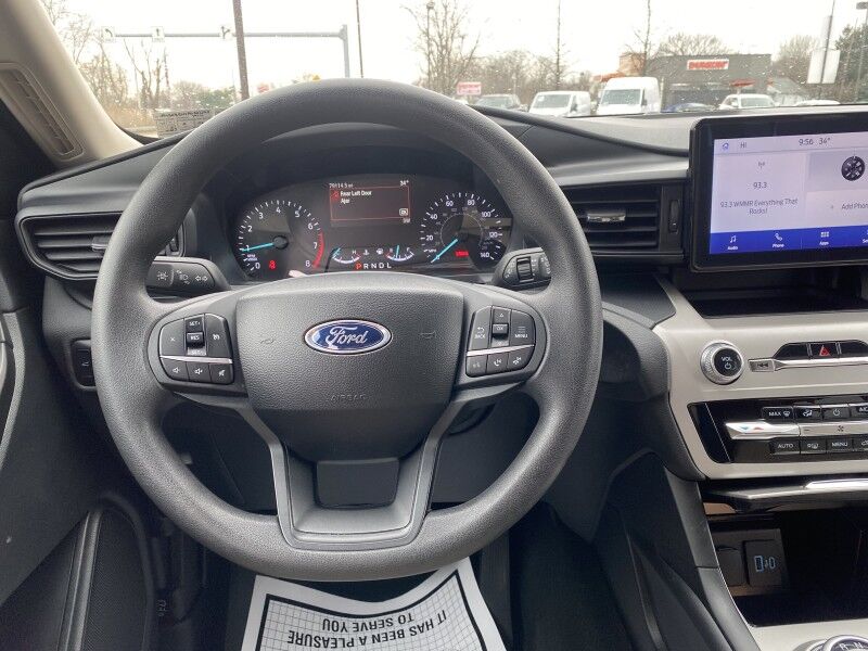 2023 Ford Explorer Base Springfield PA