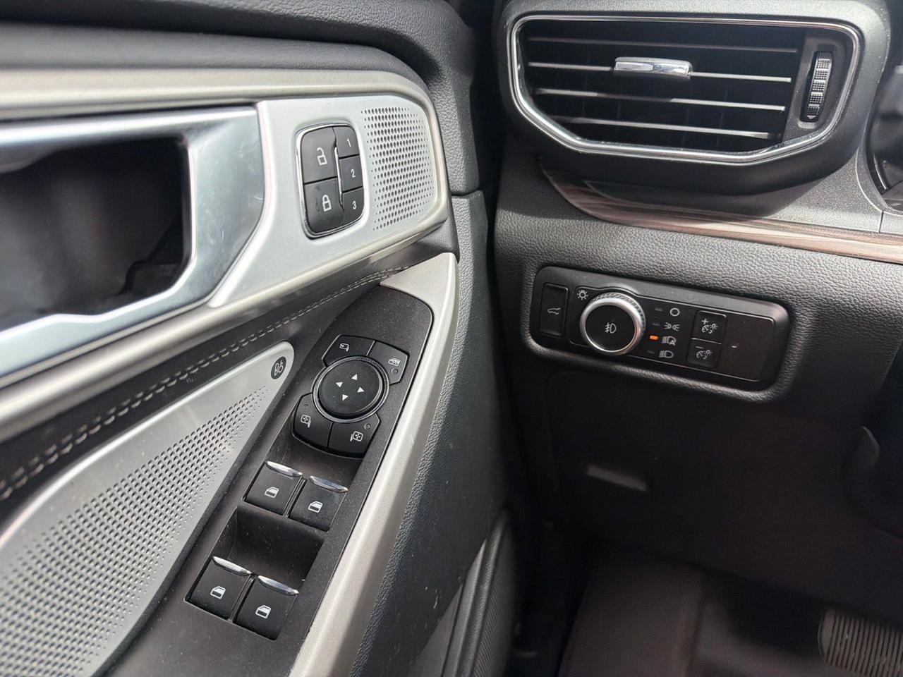 2023 Ford Explorer Limited Ashland VA
