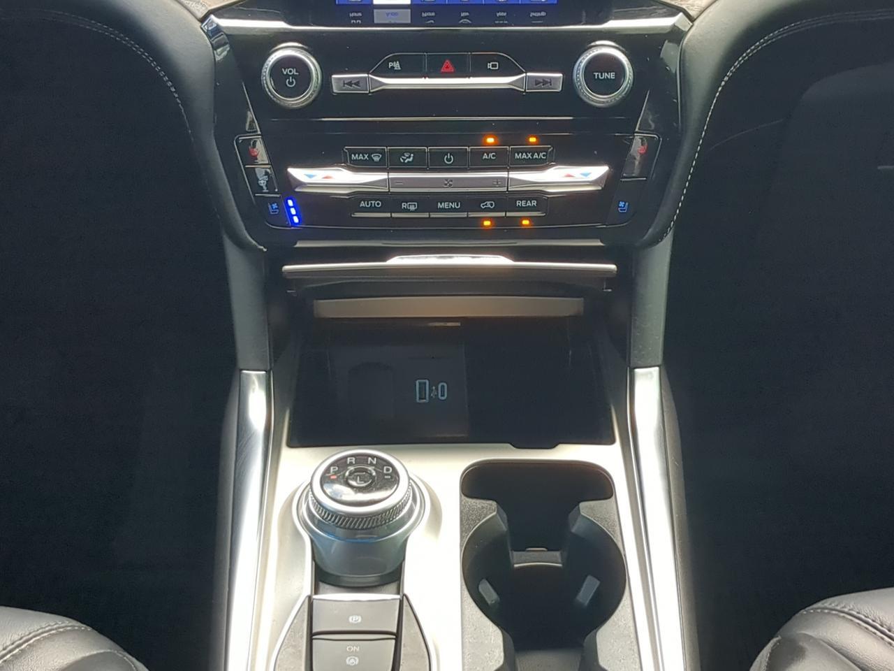 2023 Ford Explorer Platinum Appleton WI