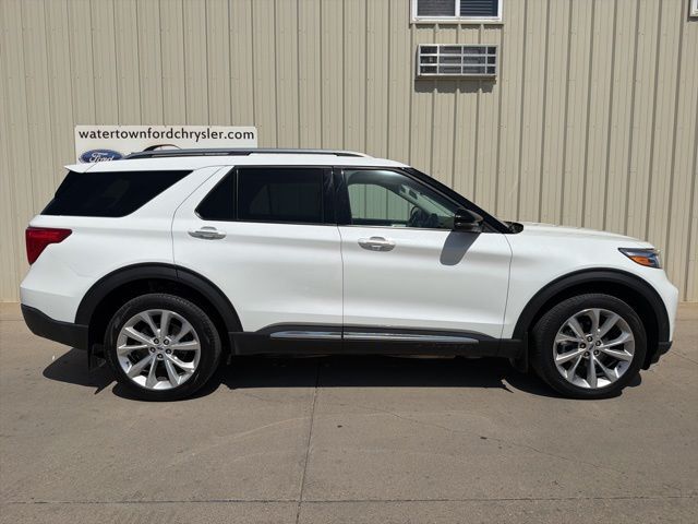 2023 Ford Explorer Platinum