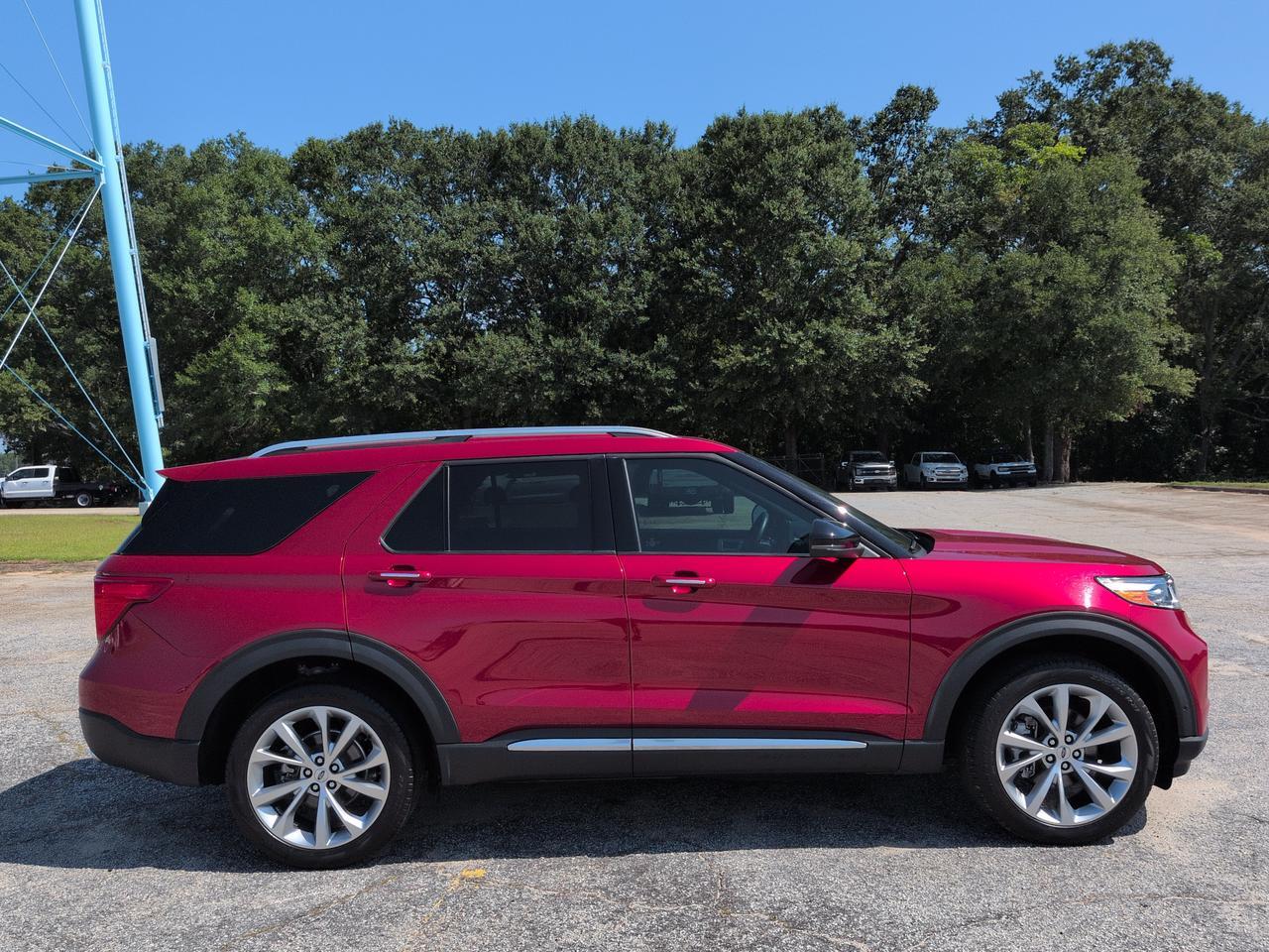 2023 Ford Explorer Platinum