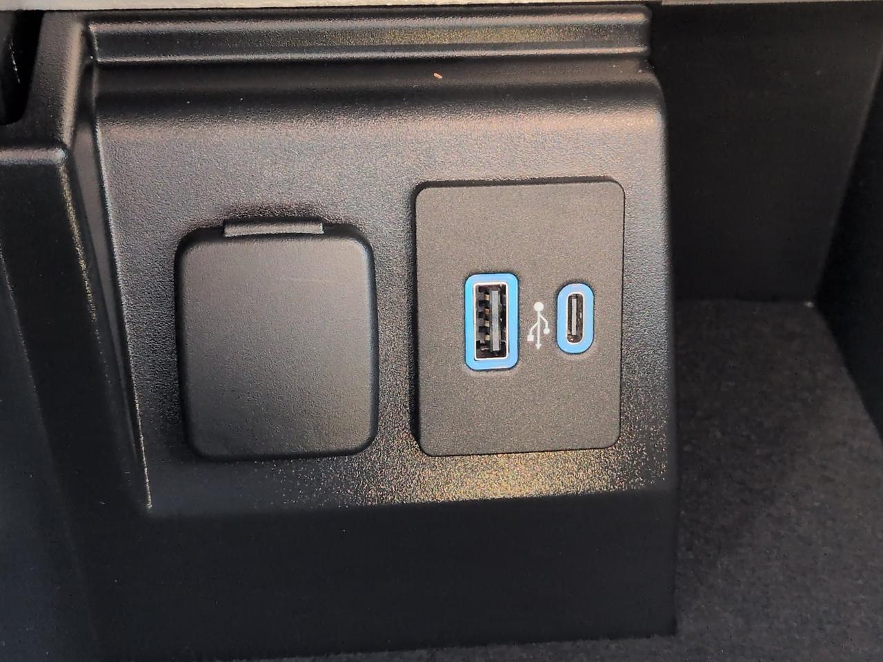 2023 Ford Explorer Platinum Winder GA