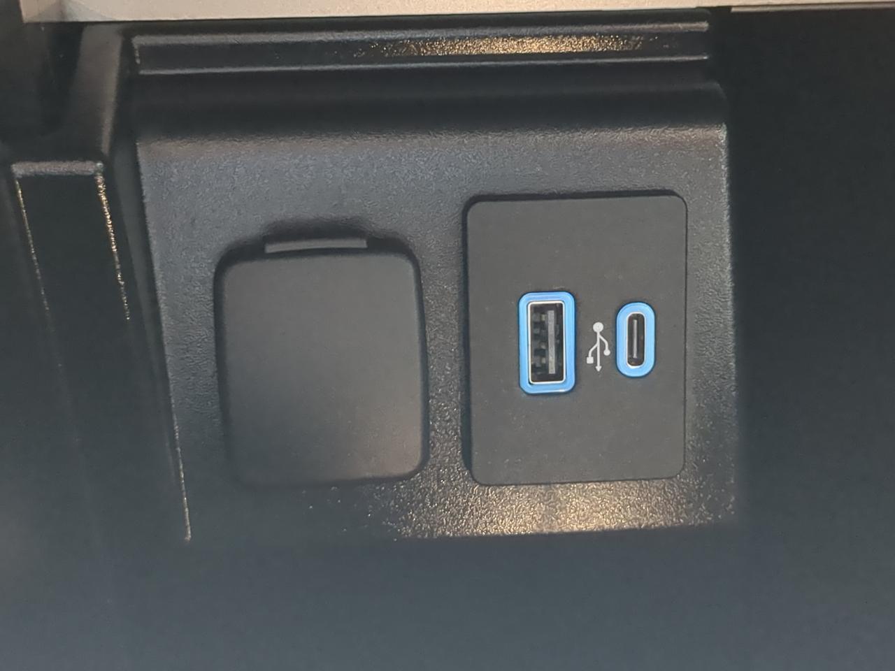 2023 Ford Explorer Platinum Winder GA