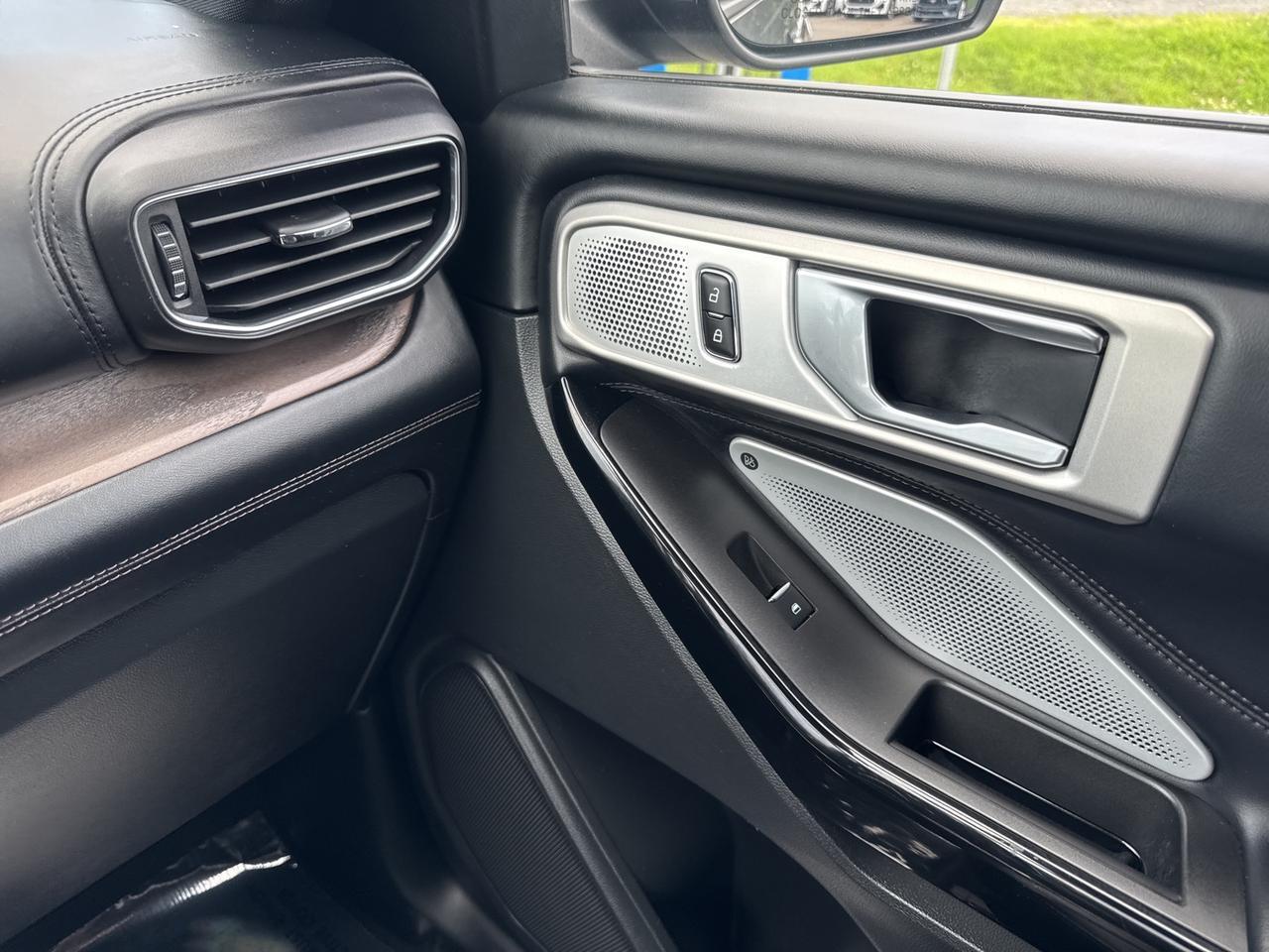 2023 Ford Explorer Platinum Warrenton VA