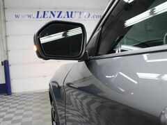 2023 Ford Explorer ST 4WD 6 Passenger Fond du Lac WI