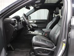 2023 Ford Explorer ST 4WD 6 Passenger Fond du Lac WI