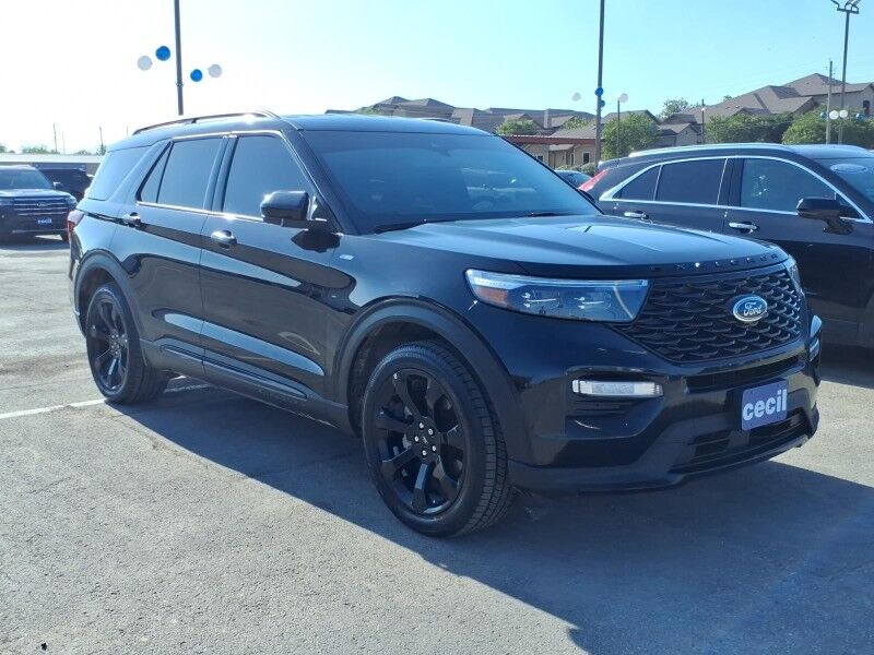 2023 Ford Explorer ST-Line
