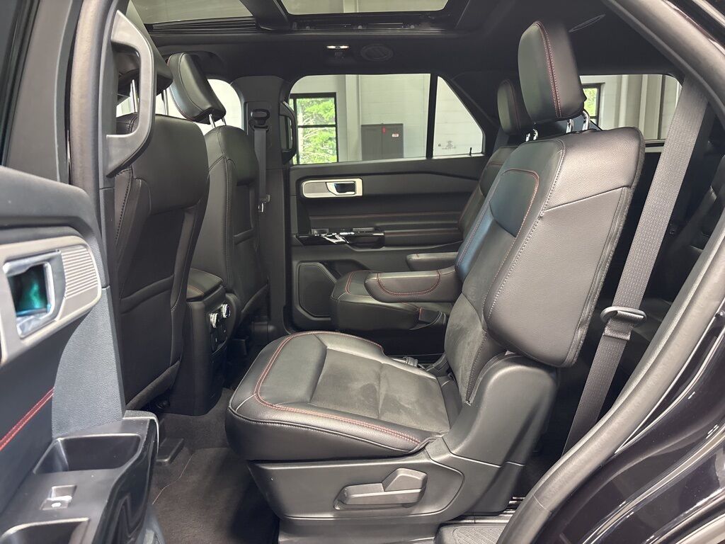 2023 Ford Explorer ST-Line 4WD Minocqua WI