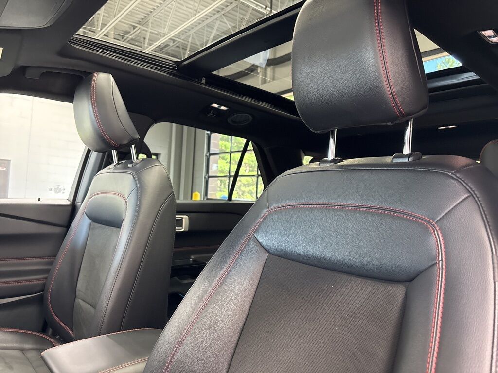 2023 Ford Explorer ST-Line 4WD Minocqua WI