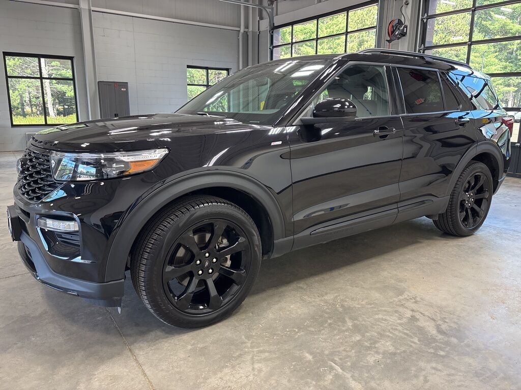 2023 Ford Explorer ST-Line 4WD Minocqua WI