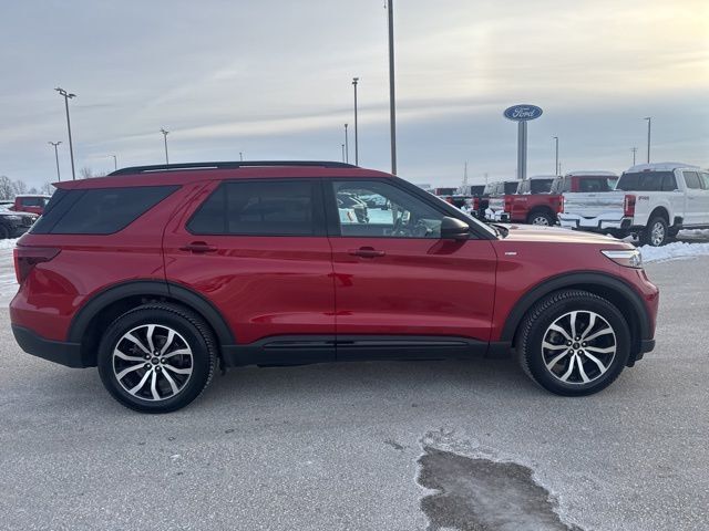 2023 Ford Explorer ST-Line Random Lake WI