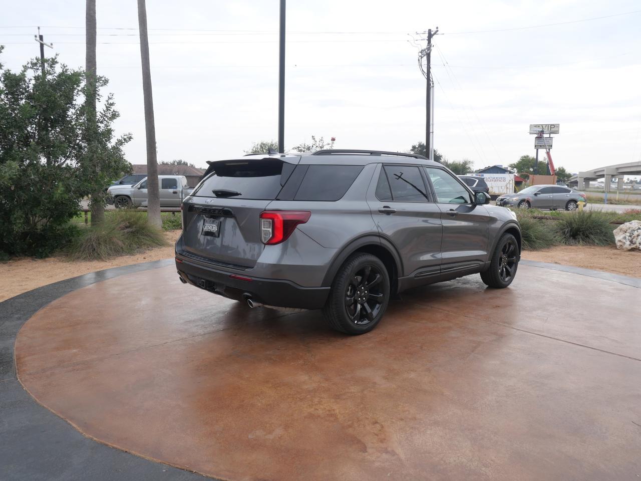 2023 Ford Explorer ST-Line