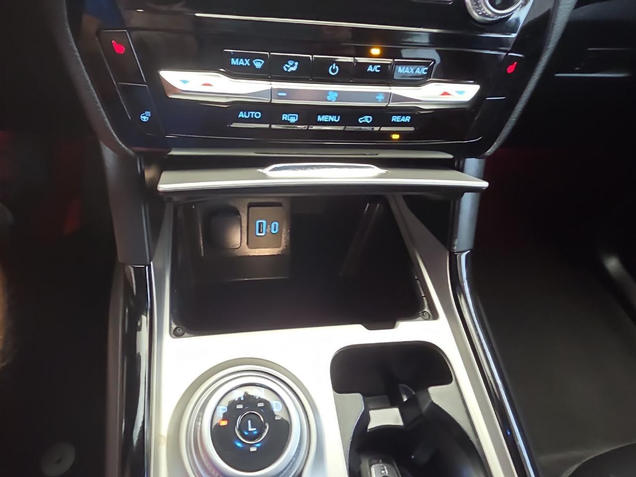 2023 Ford Explorer ST-Line Sand Lake NY