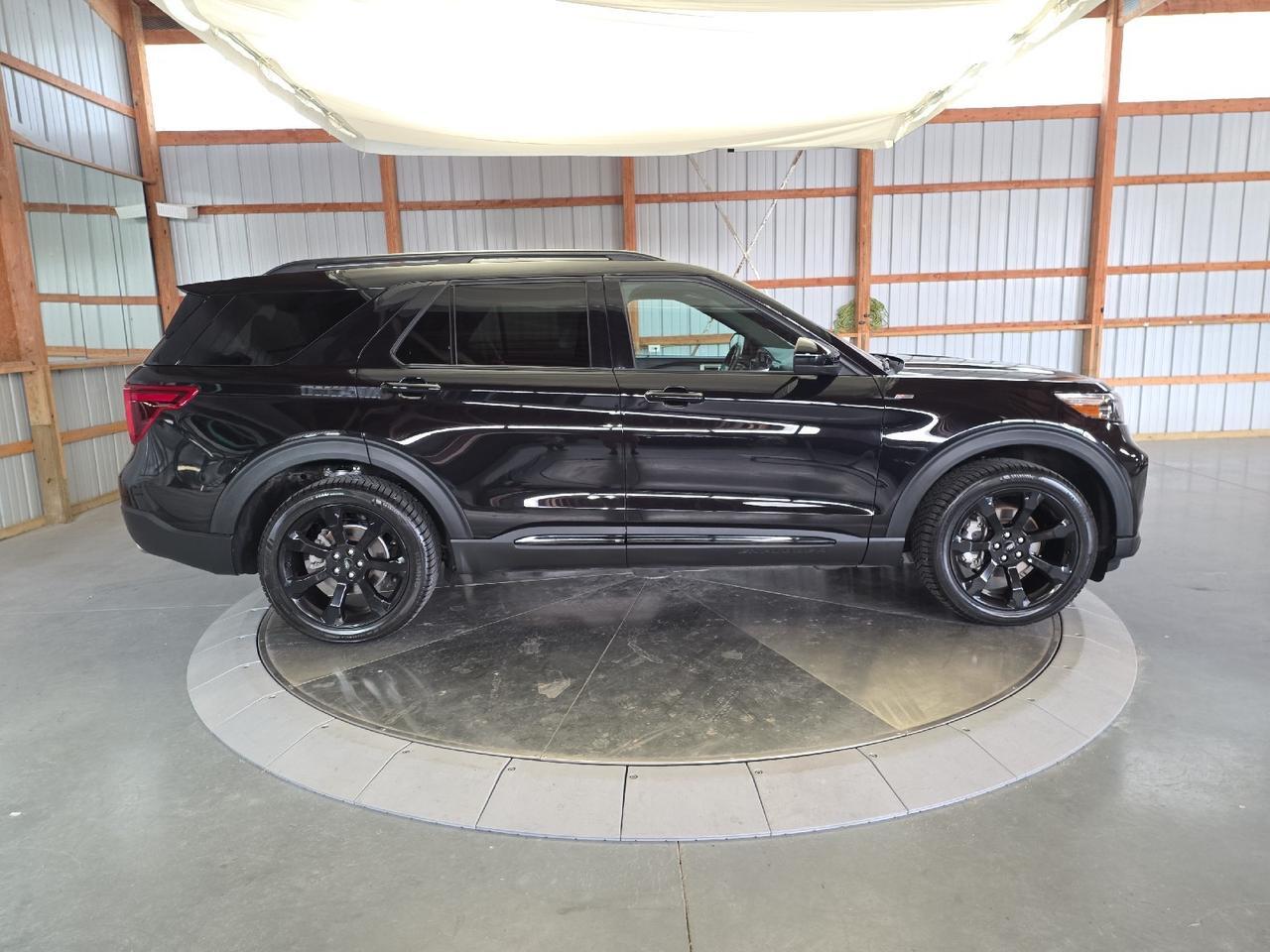 2023 Ford Explorer ST-Line Sand Lake NY
