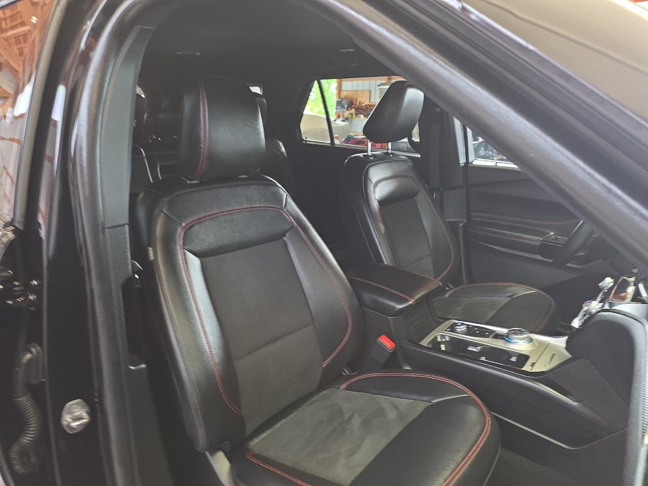 2023 Ford Explorer ST-Line Sand Lake NY