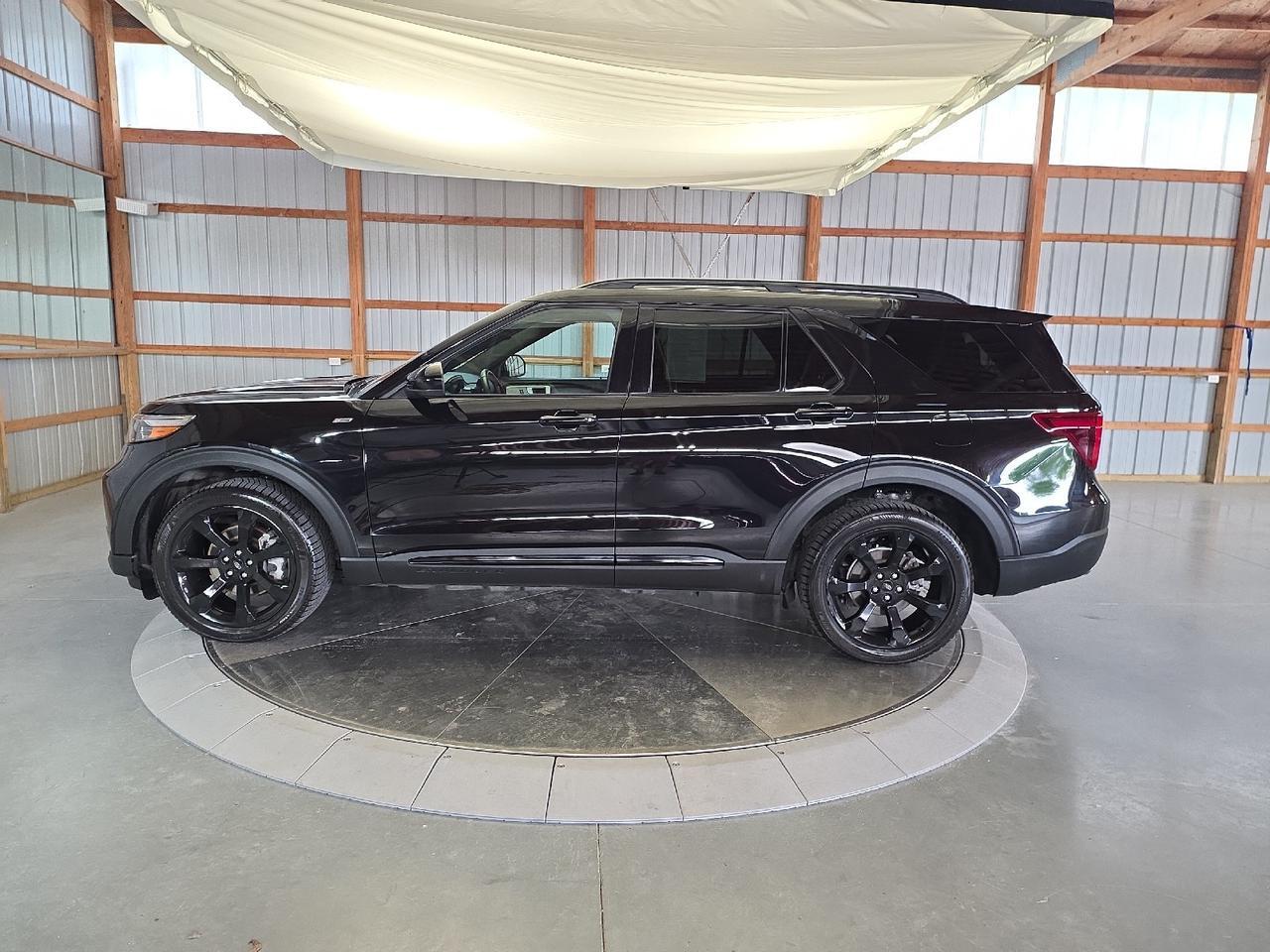 2023 Ford Explorer ST-Line Sand Lake NY