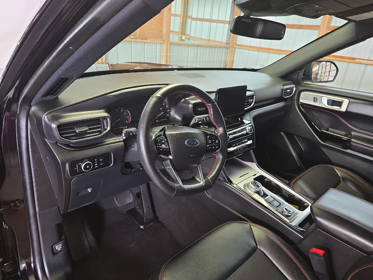 2023 Ford Explorer ST-Line Sand Lake NY