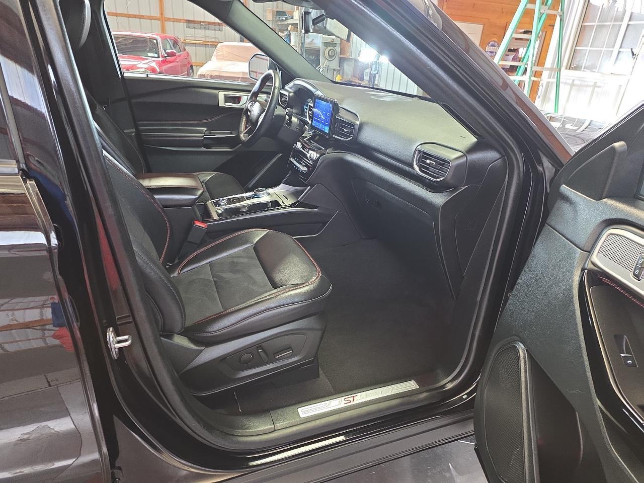 2023 Ford Explorer ST-Line Sand Lake NY