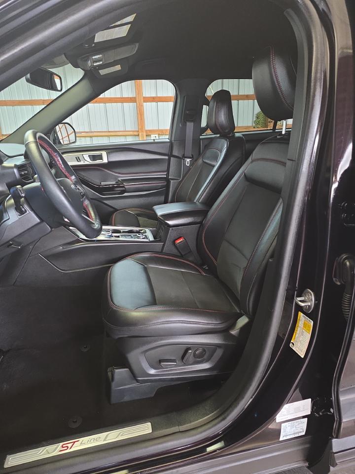 2023 Ford Explorer ST-Line Sand Lake NY