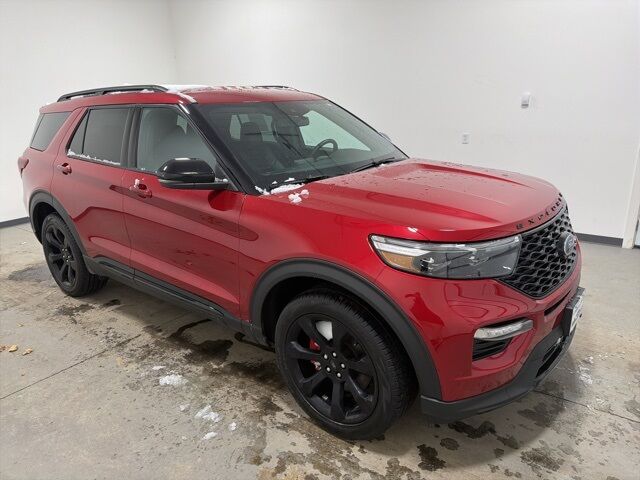 2023 Ford Explorer ST Pine River MN