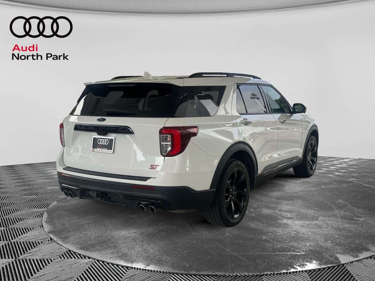 2023 Ford Explorer ST  Selma TX