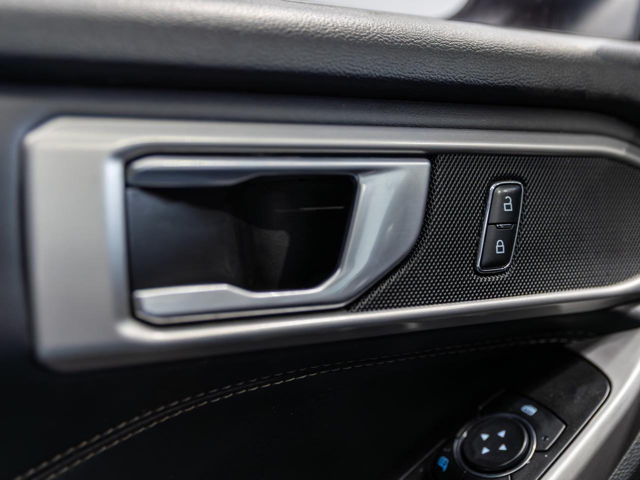 2023 Ford Explorer XLT 4WD 6-Passenger Cranberry PA