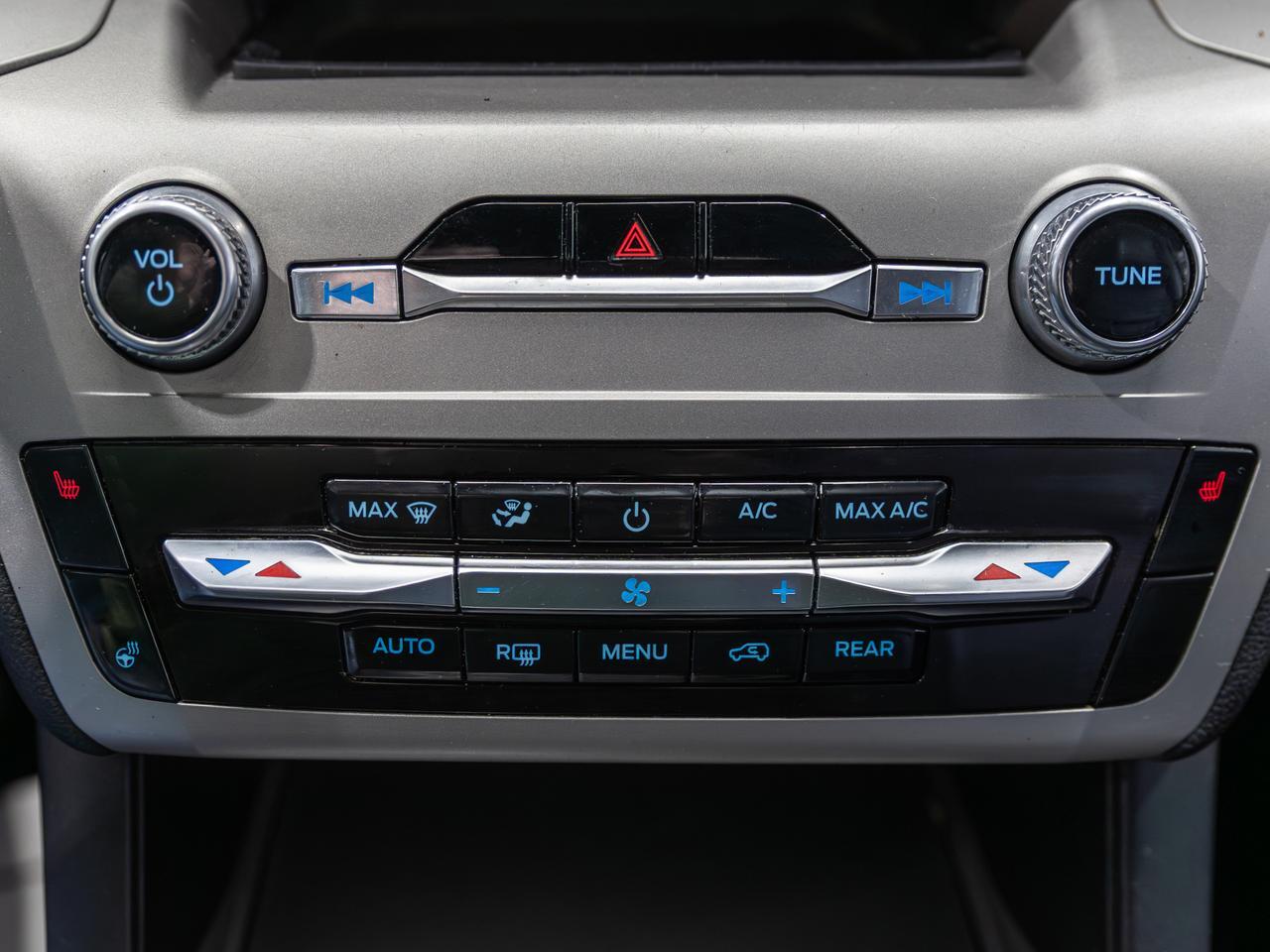 2023 Ford Explorer XLT 4WD 6-Passenger Cranberry PA