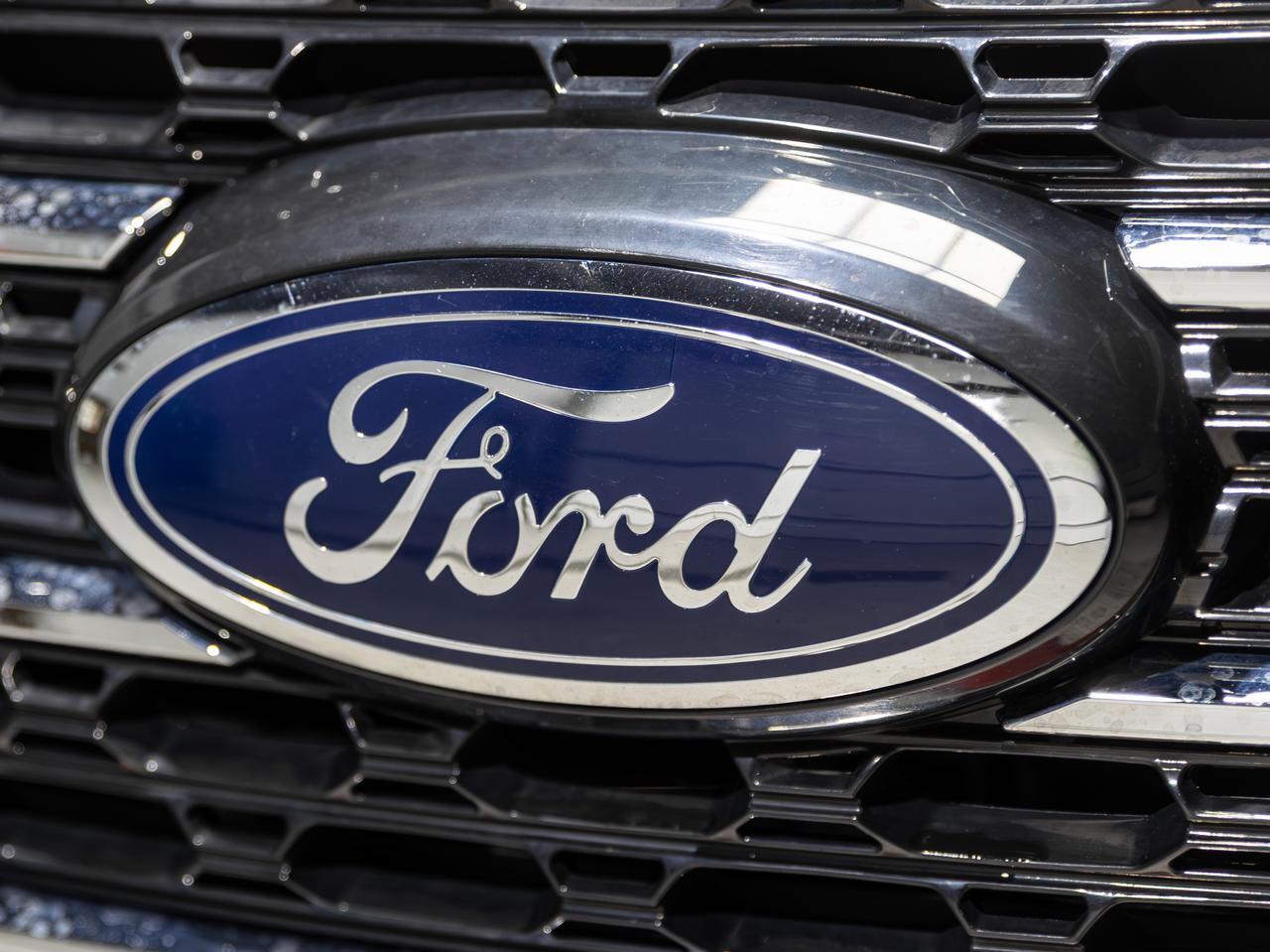 2023 Ford Explorer XLT 4WD 6-Passenger Cranberry PA