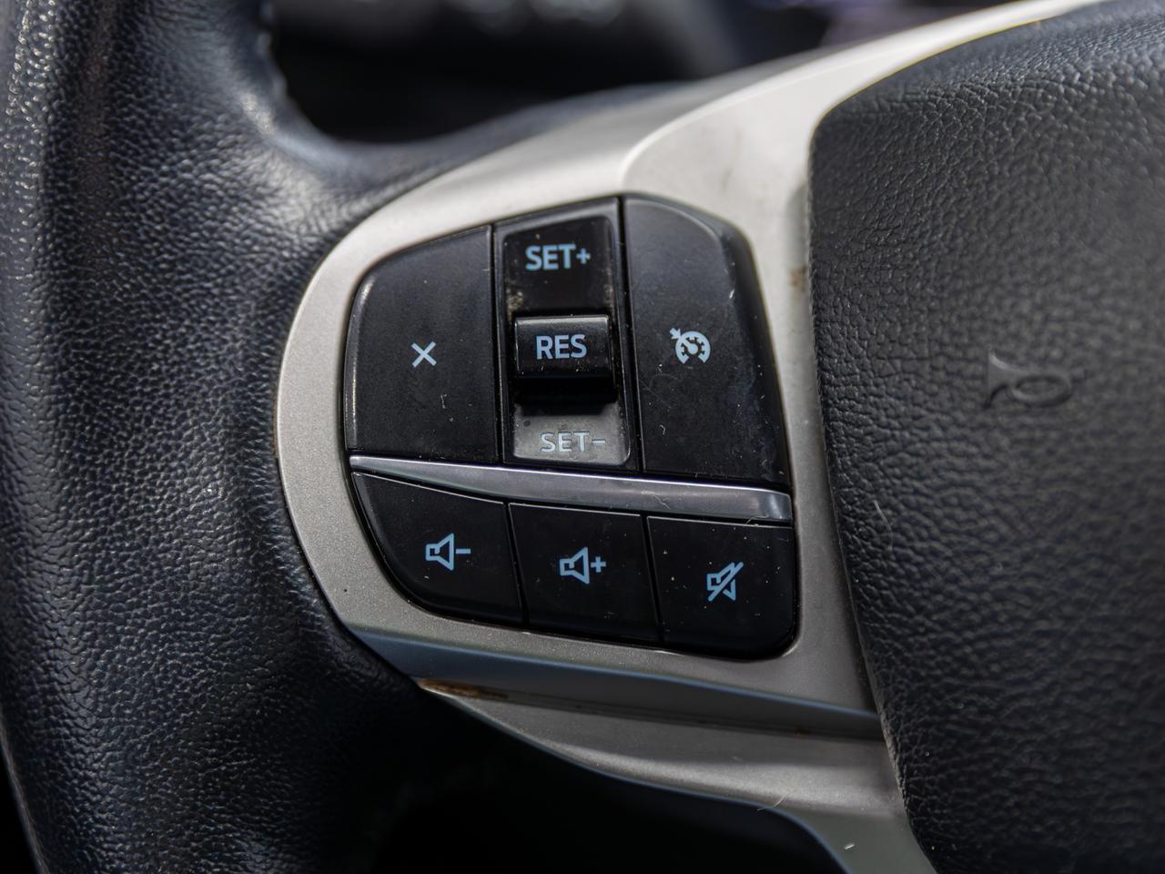 2023 Ford Explorer XLT 4WD 6-Passenger Cranberry PA