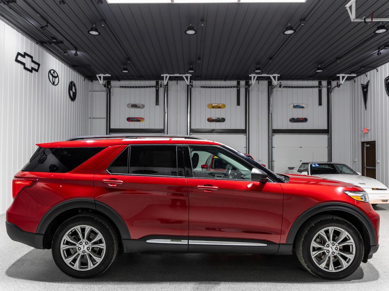 2023 Ford Explorer XLT 4WD 6-Passenger Cranberry PA