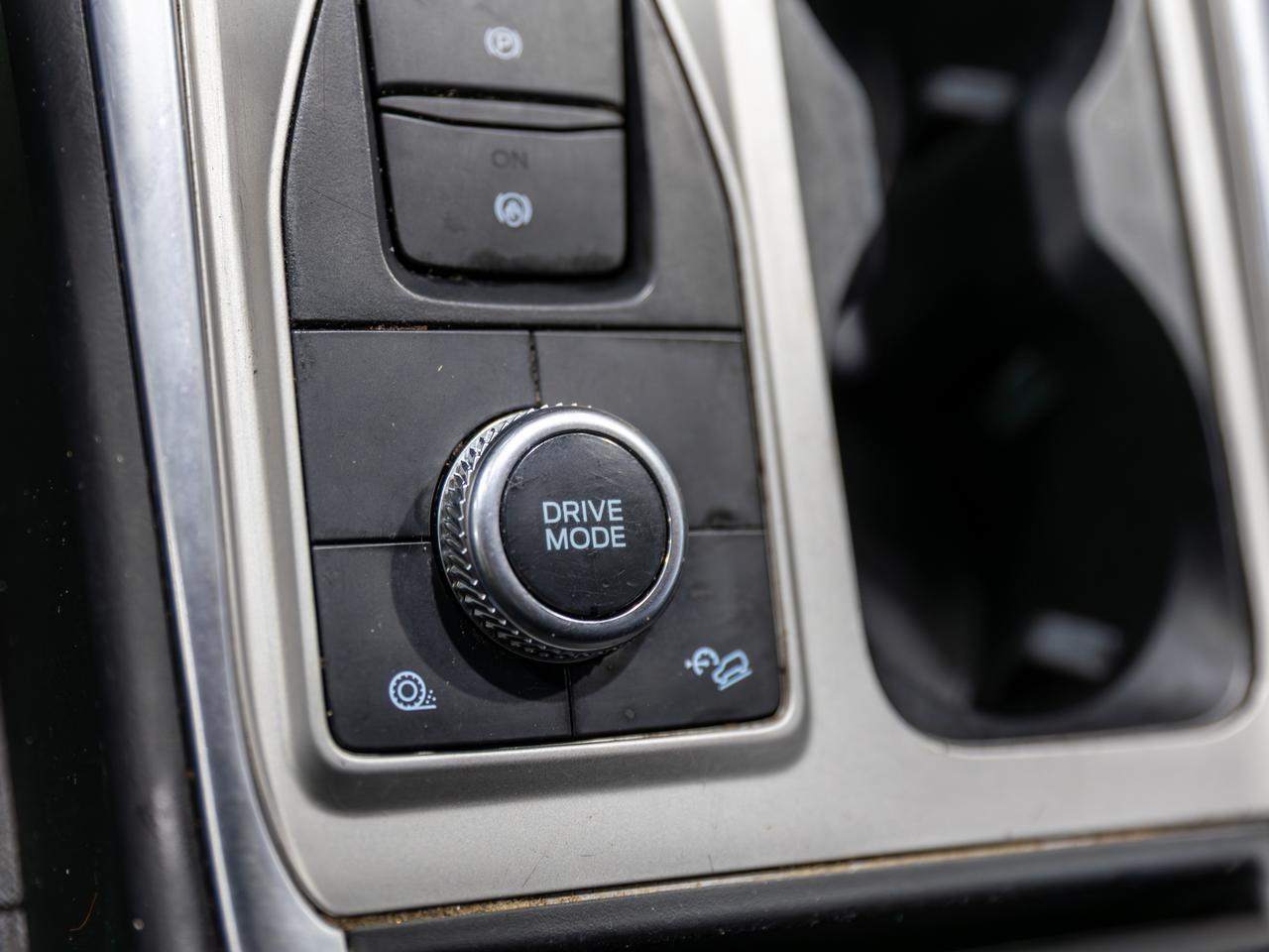 2023 Ford Explorer XLT 4WD 6-Passenger Cranberry PA