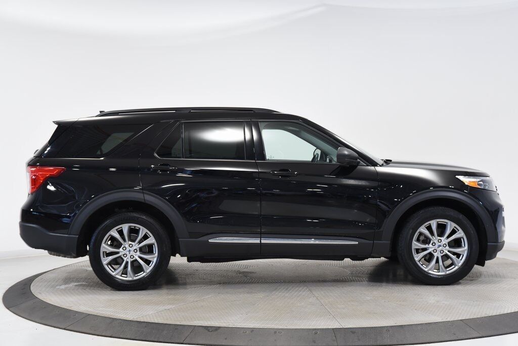 2023 Ford Explorer XLT Akron