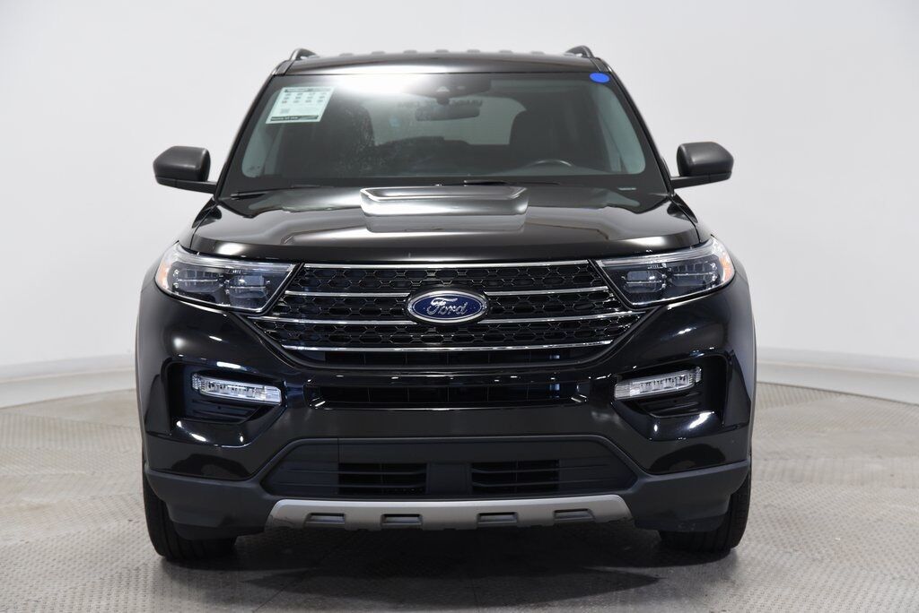 2023 Ford Explorer XLT Akron