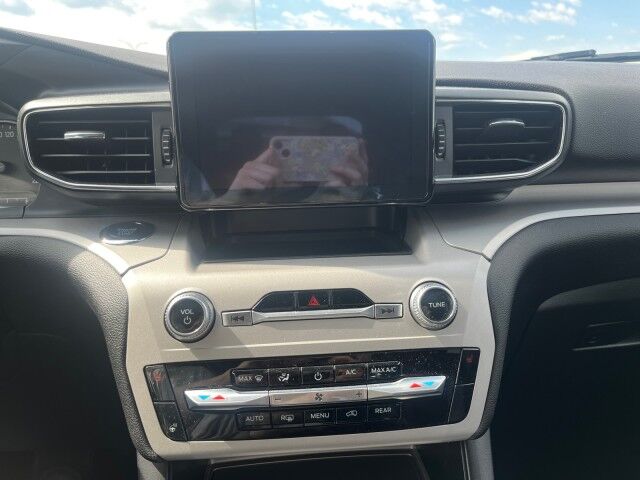 2023 Ford Explorer XLT Grande Prairie AB