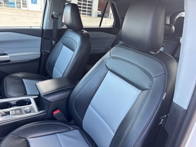 2023 Ford Explorer XLT Random Lake WI