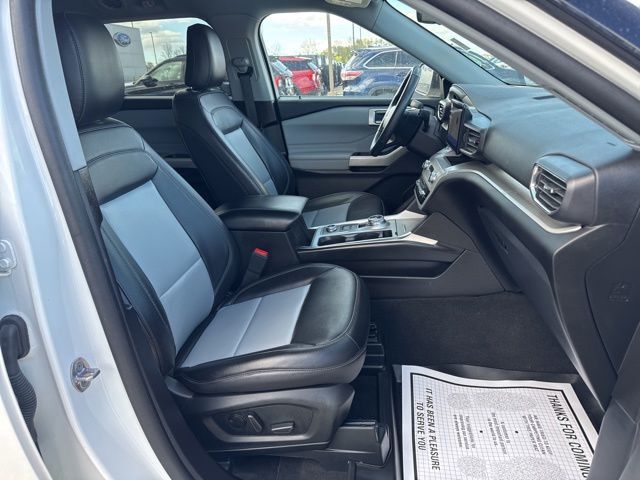 2023 Ford Explorer XLT Random Lake WI