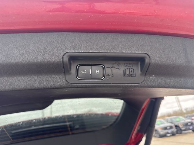2023 Ford Explorer XLT Random Lake WI